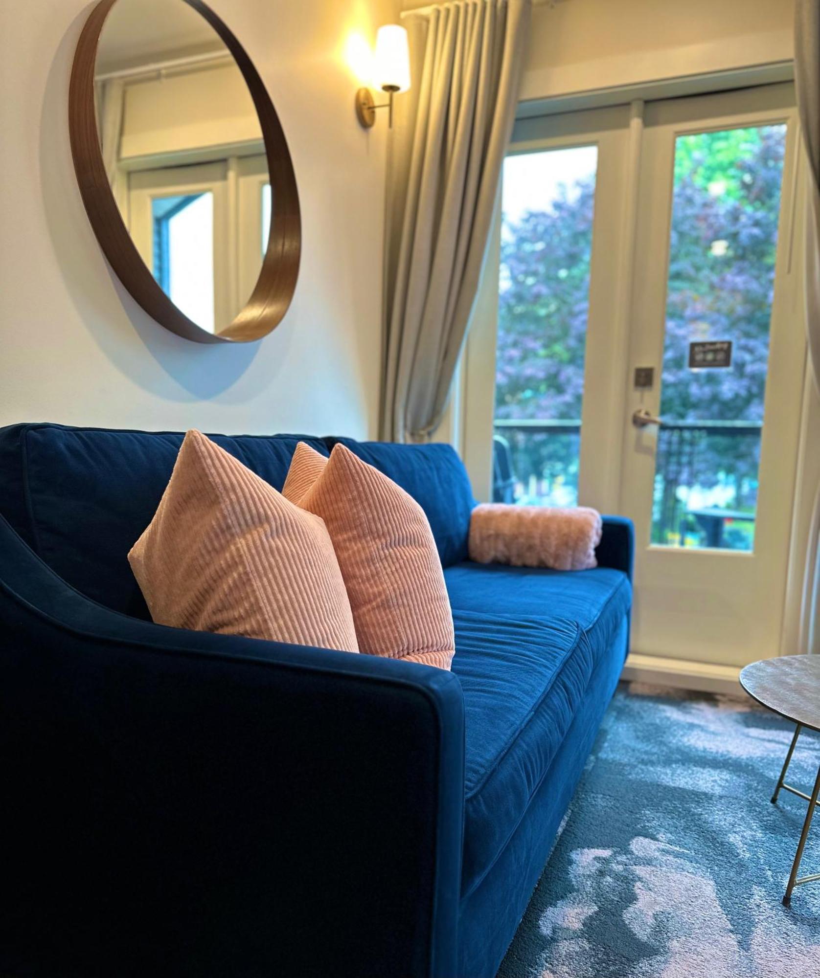 Artisan Suites On Bowen Snug Cove 외부 사진